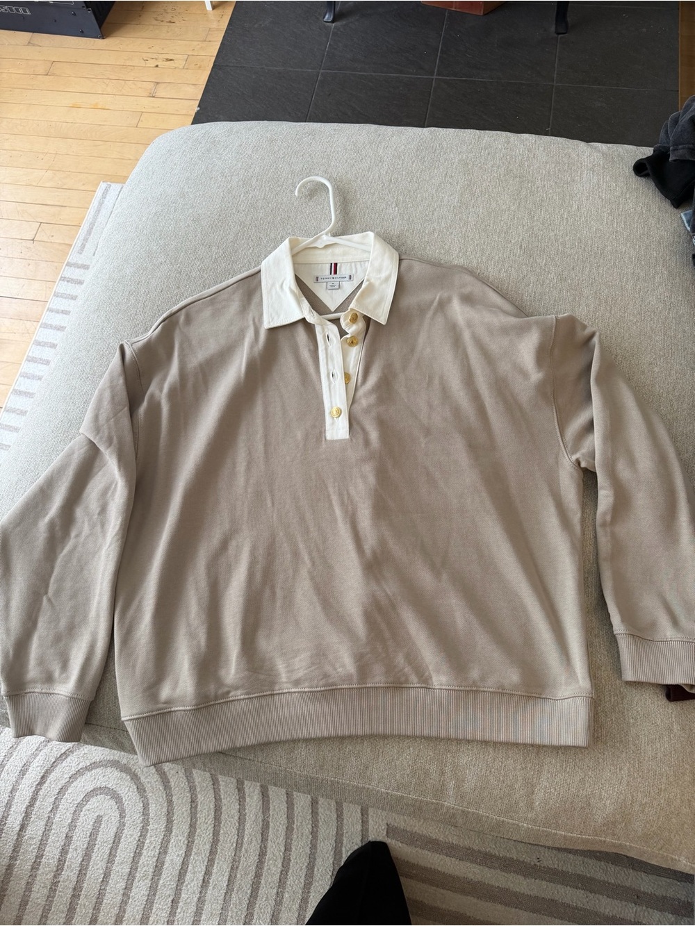 Long-Sleeve Polo Sweater Beige with White Collar